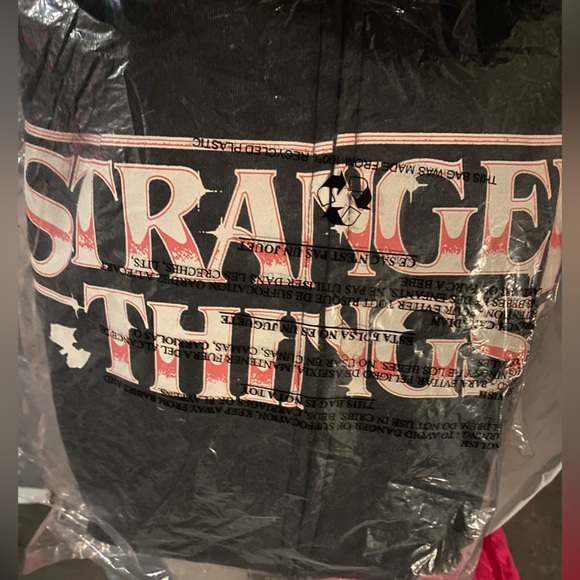 Stranger Things Black Graphic Hoodie poster hoodie Stranger things 5 - Picture 10 of 10
